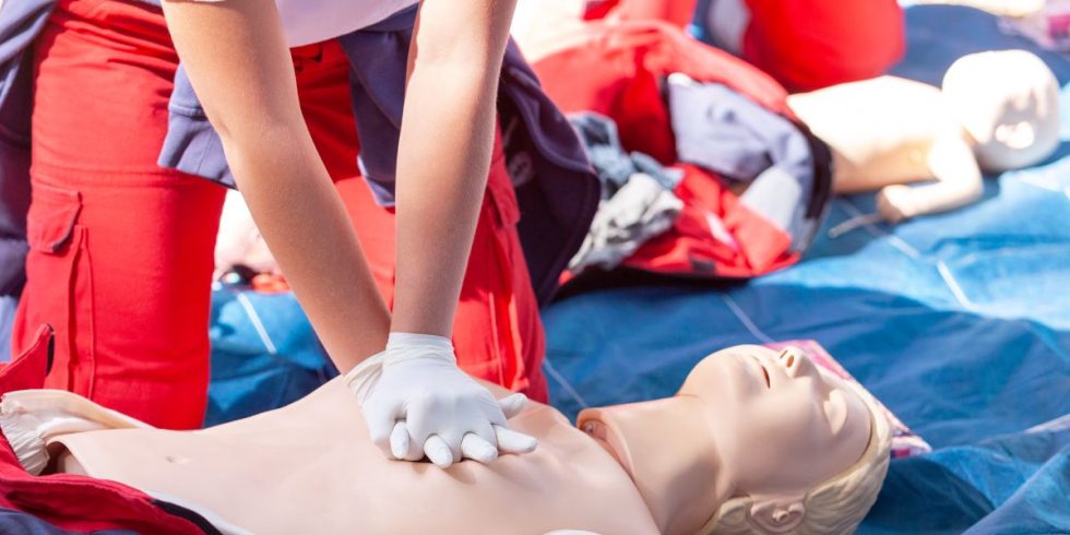 What Are the 3 P’s of First Aid? Safety Services Direct